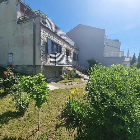 Apartament In 50834