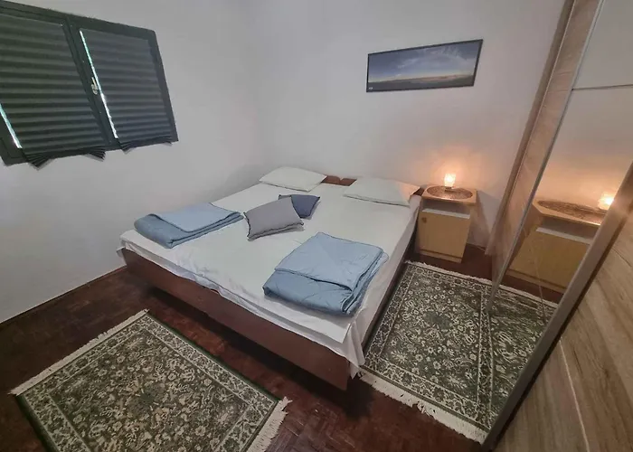 Apartament In 50834
