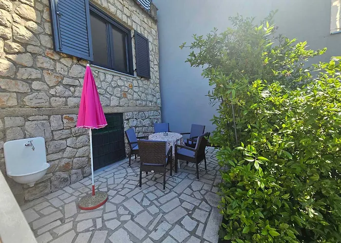 In 50834 Apartament *