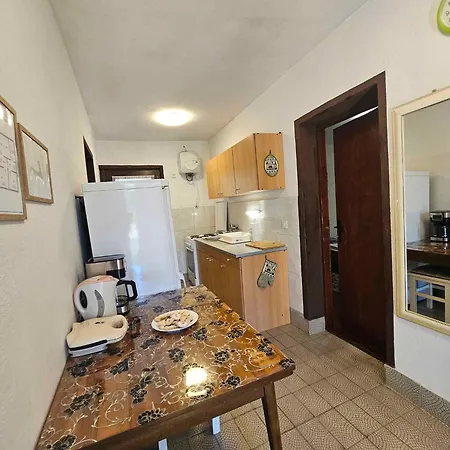 In 50834 * Novi Vinodolski