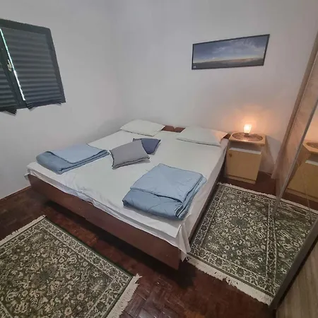 Appartement In 50834